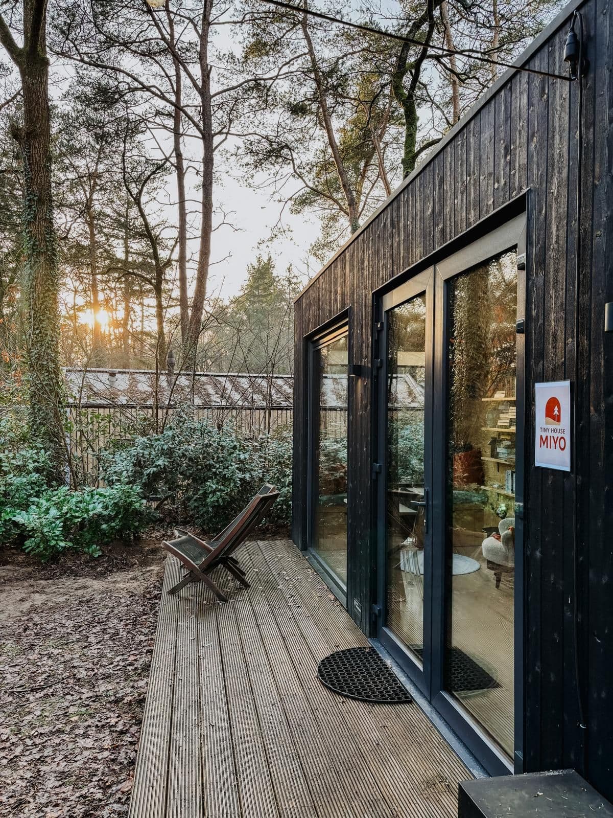 Tiny House MIYO exterior in Bospark De Vossenberg Nunspeet surrounded by nature